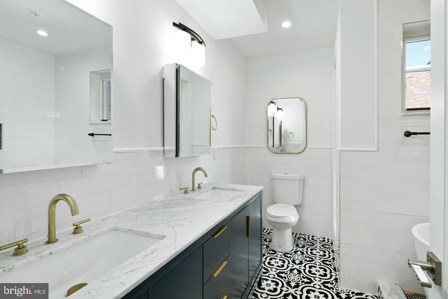 SPRING GARDEN - Residential Lease