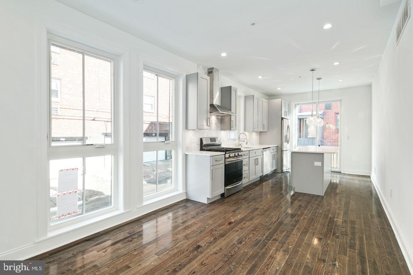 SPRING GARDEN - Residential Lease