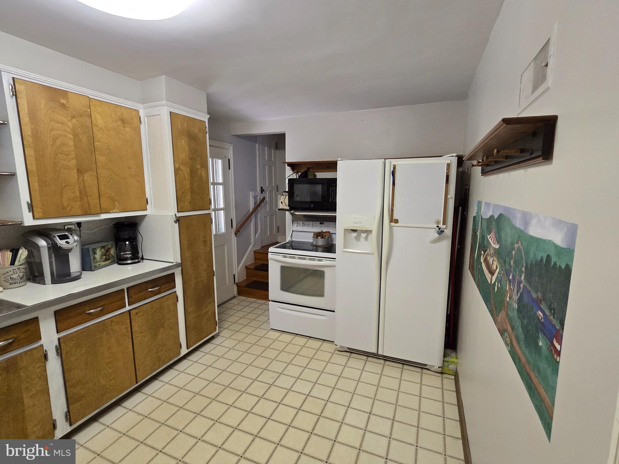 224 LAUREL AVENUE