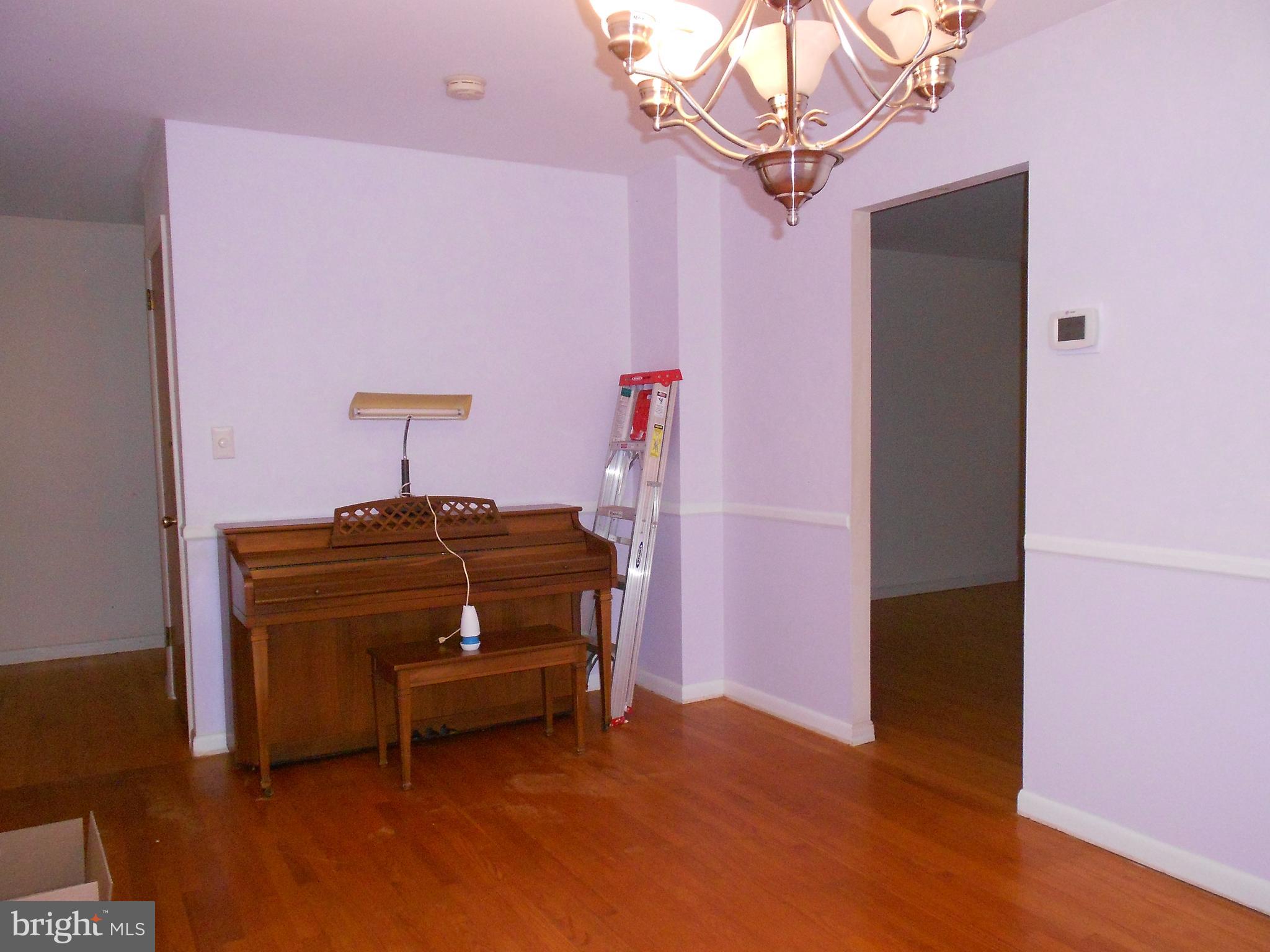 FAIRMONT - Residential