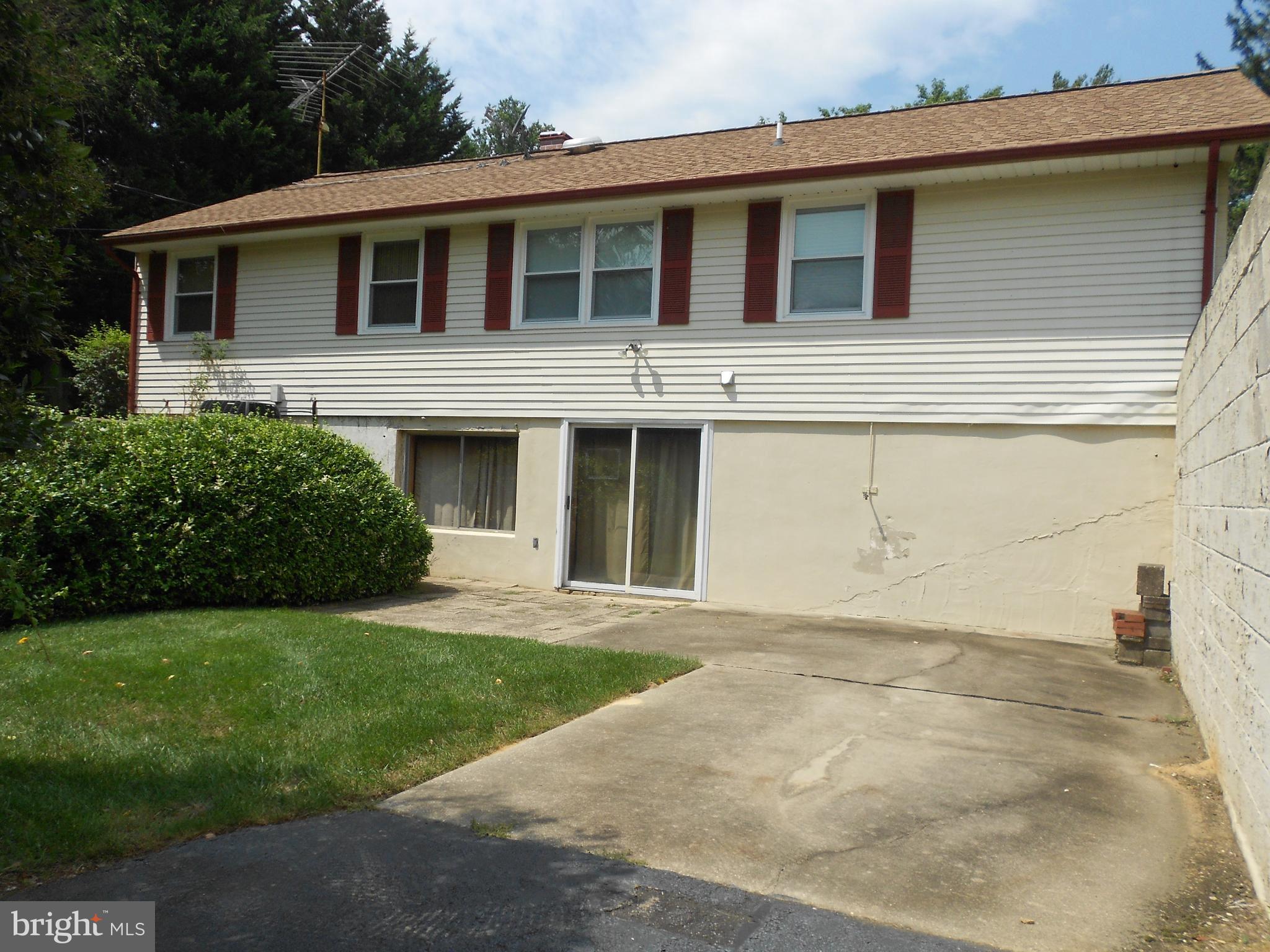 FAIRMONT - Residential