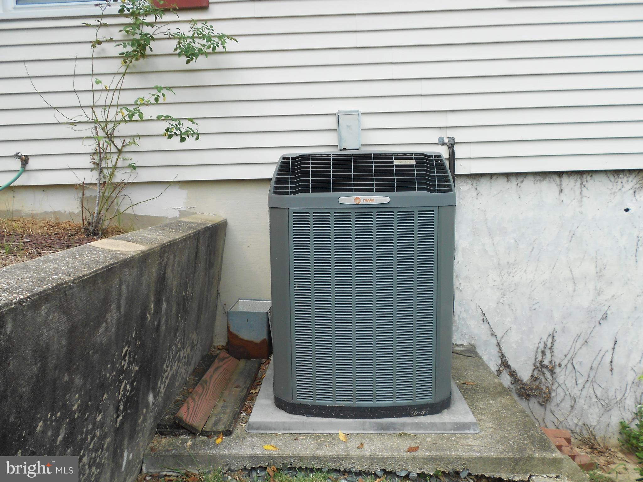 FAIRMONT - Residential