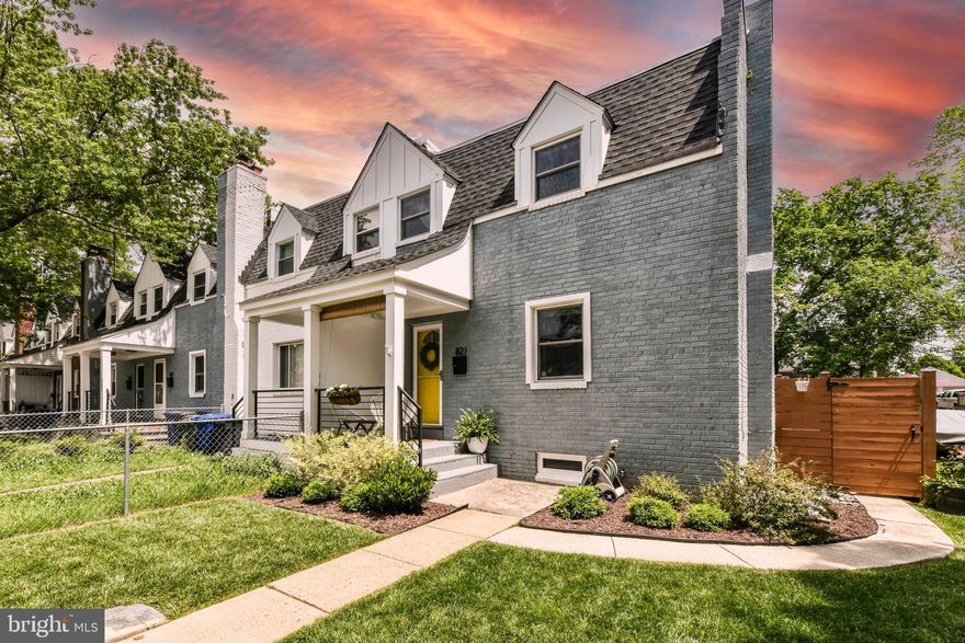 Beautiful and inviting 4-bedroom, 2-bathroom townhouse nestled in the heart of Arlington, VA. * Boasting a clean, warm, and inviting interior, this home offers a welcoming atmosphere for its residents and guests.* Step inside to discover a well-maintained living space filled with bright natural and recessed light and charm.* The main level features a spacious living area, perfect for quiet nights of relaxation or entertaining* The kitchen is equipped with sleek, stainless steel appliances with upgraded countertops, and custom cabinetry for ample storage space* Upstairs, find three versatile, bright bedrooms, offering ample privacy and repreive.* Find the fourth bedroom on the spacious basement level with an additional full bathroom for added comfort and conveinence.* Outside, the private backyard and patio area offers optimal outdoor enjoyment and is perfect for entertaining or simply enjoying the wonderful Virginia weather.* Conveniently located near shopping, dining, and major commuter routes, like 395, this townhouse provides the perfect blend of comfort and convenience.* Just minutes from Penrose and Pentagon City*