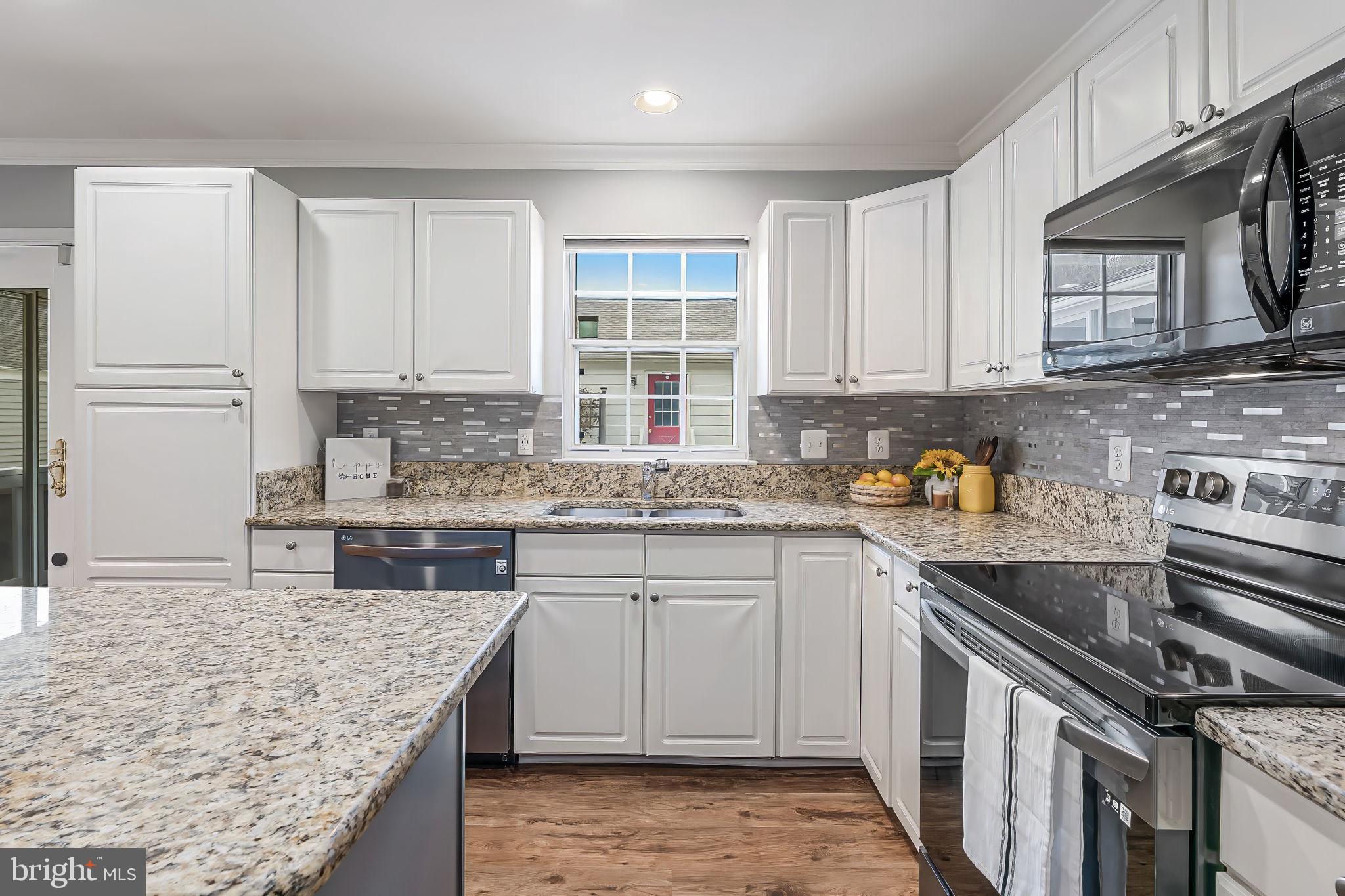 BELMONT GREENE - Residential