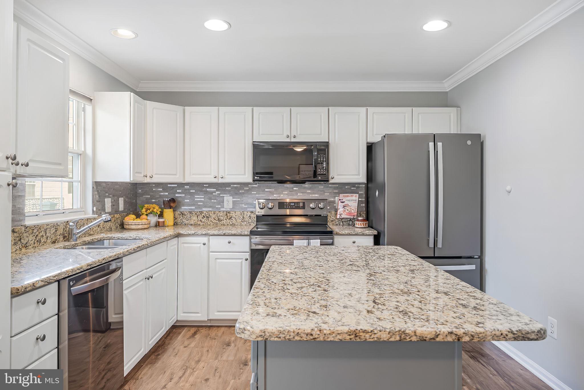 BELMONT GREENE - Residential