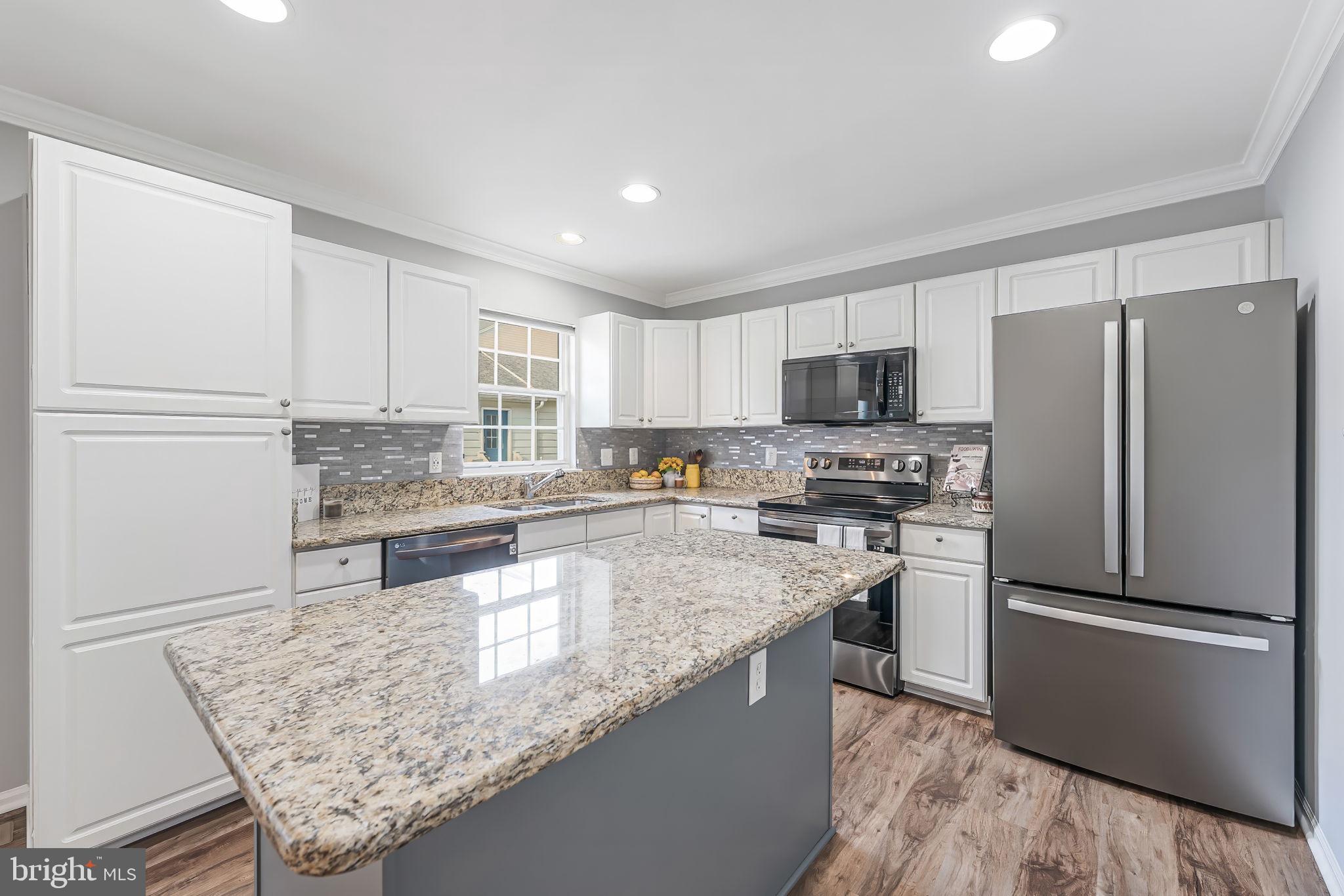 BELMONT GREENE - Residential