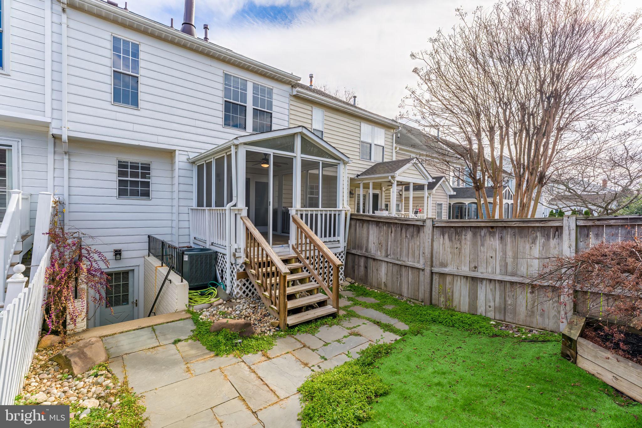 BELMONT GREENE - Residential