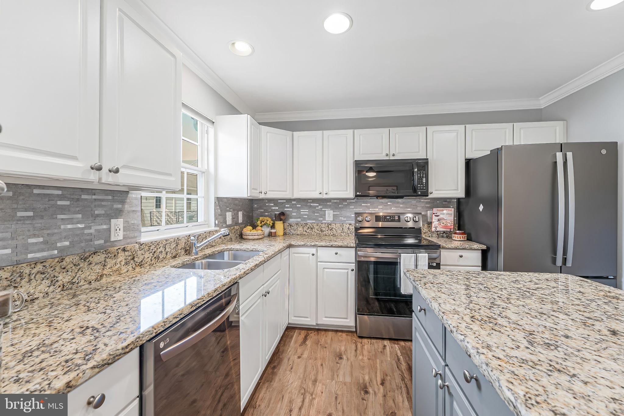 BELMONT GREENE - Residential