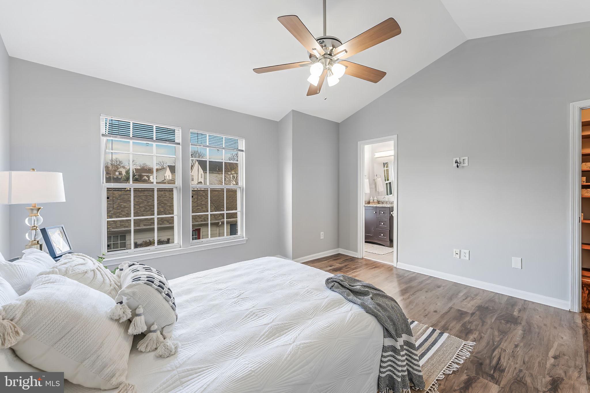 BELMONT GREENE - Residential