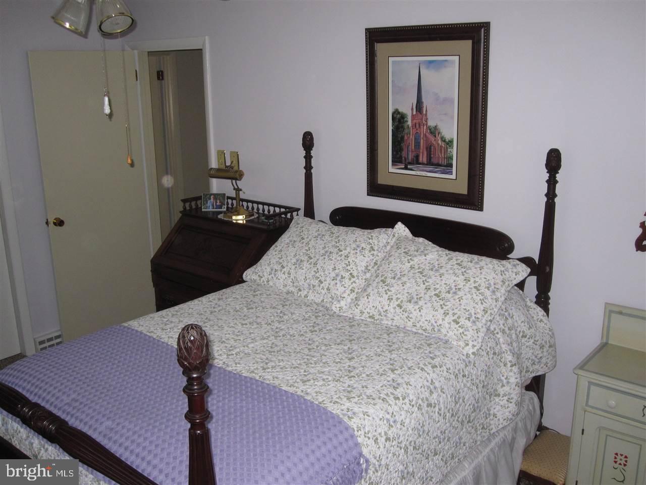 AMELYN GARDENS - Residential