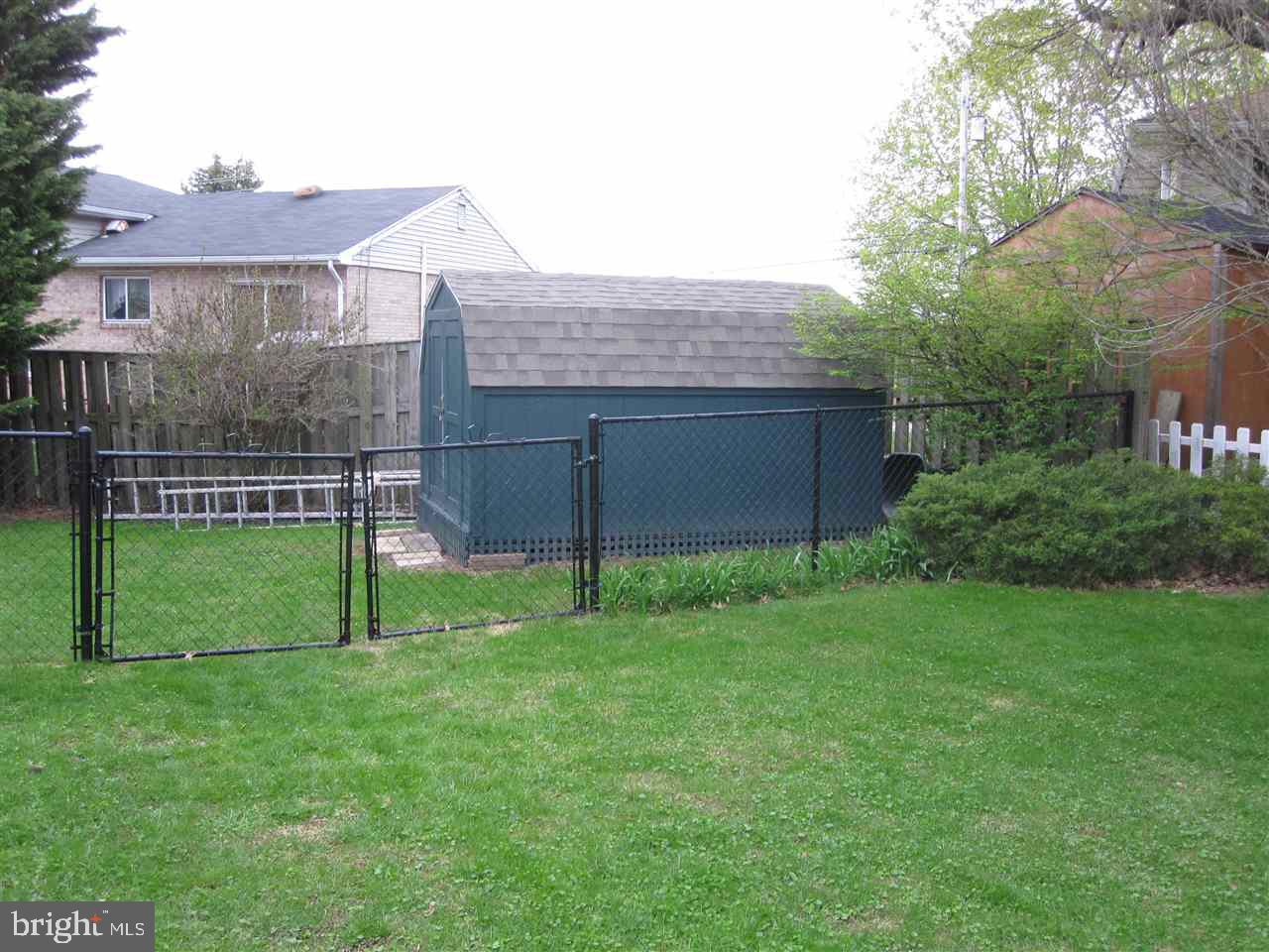 AMELYN GARDENS - Residential