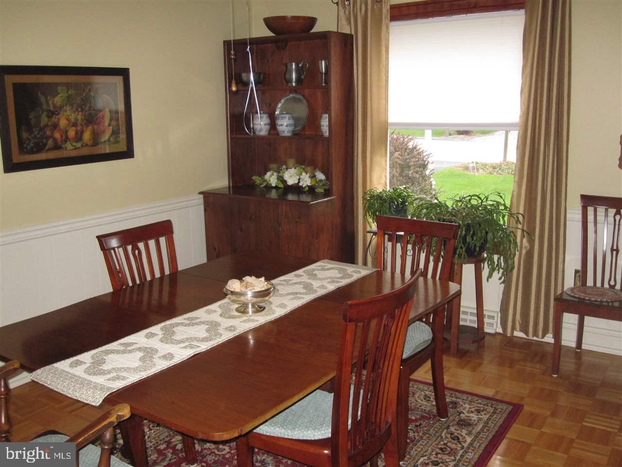 AMELYN GARDENS - Residential