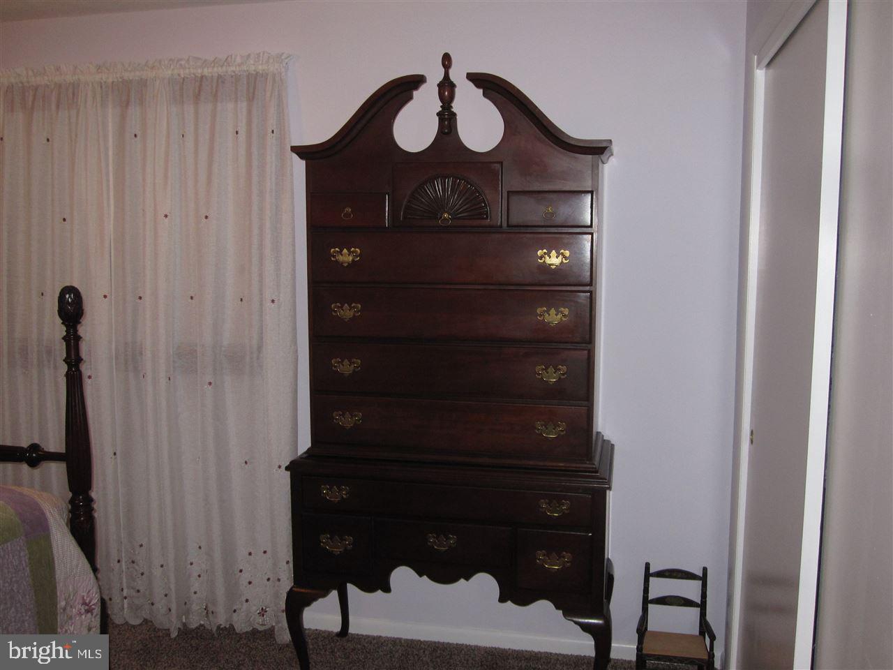 AMELYN GARDENS - Residential