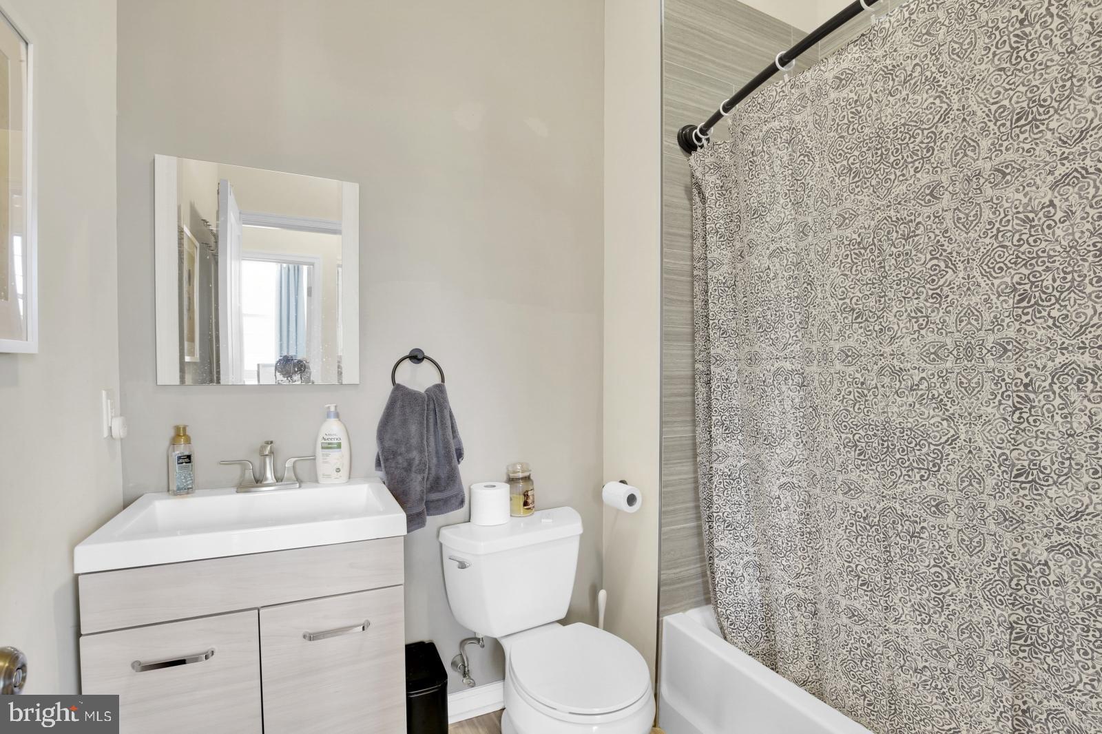 FISHTOWN - Residential Lease