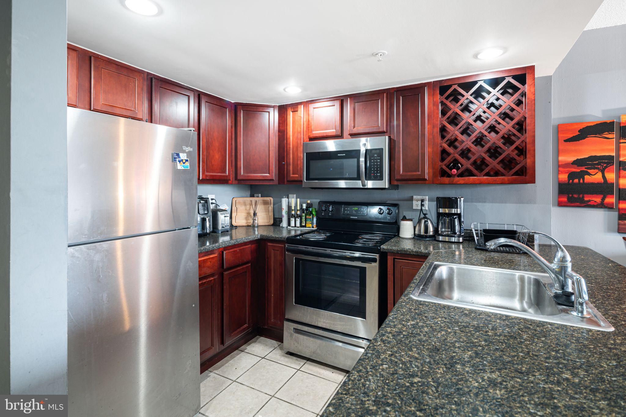 FAIRMOUNT - Residential