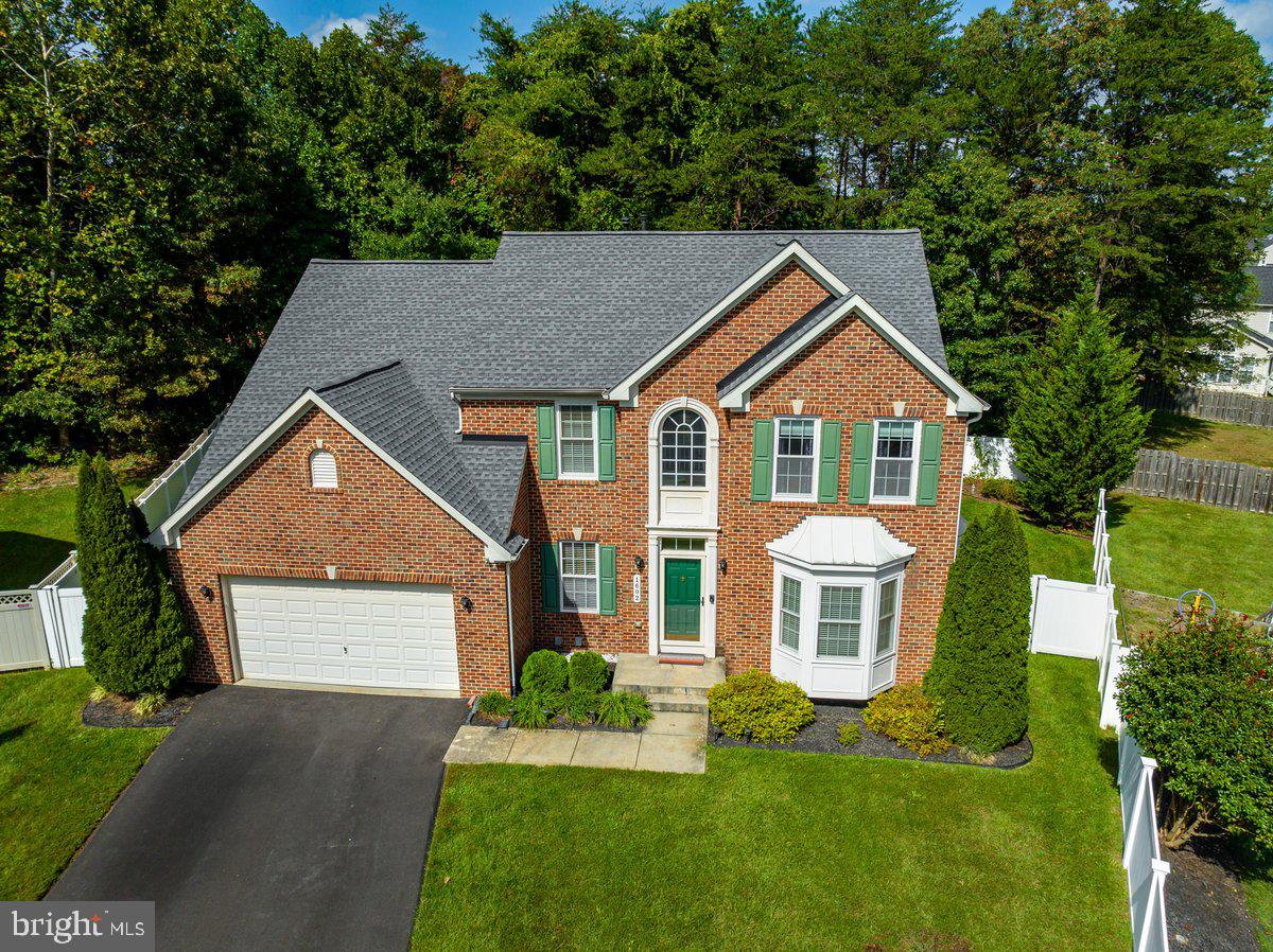 SHAMROCK MANOR - Residential