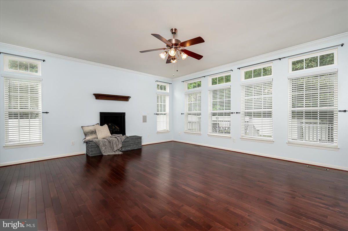 SHAMROCK MANOR - Residential