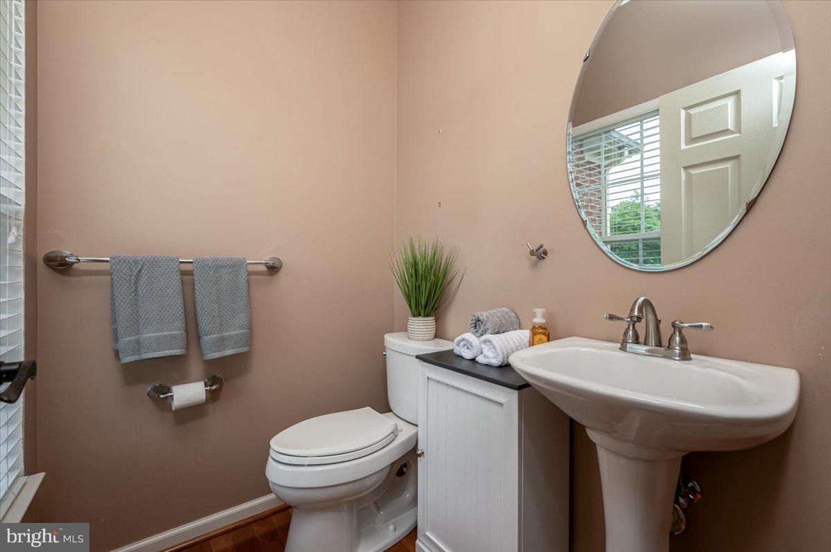 SHAMROCK MANOR - Residential