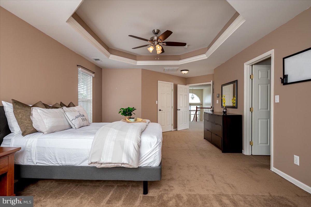 SHAMROCK MANOR - Residential