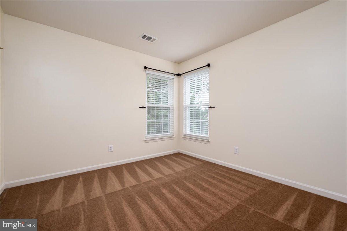 SHAMROCK MANOR - Residential