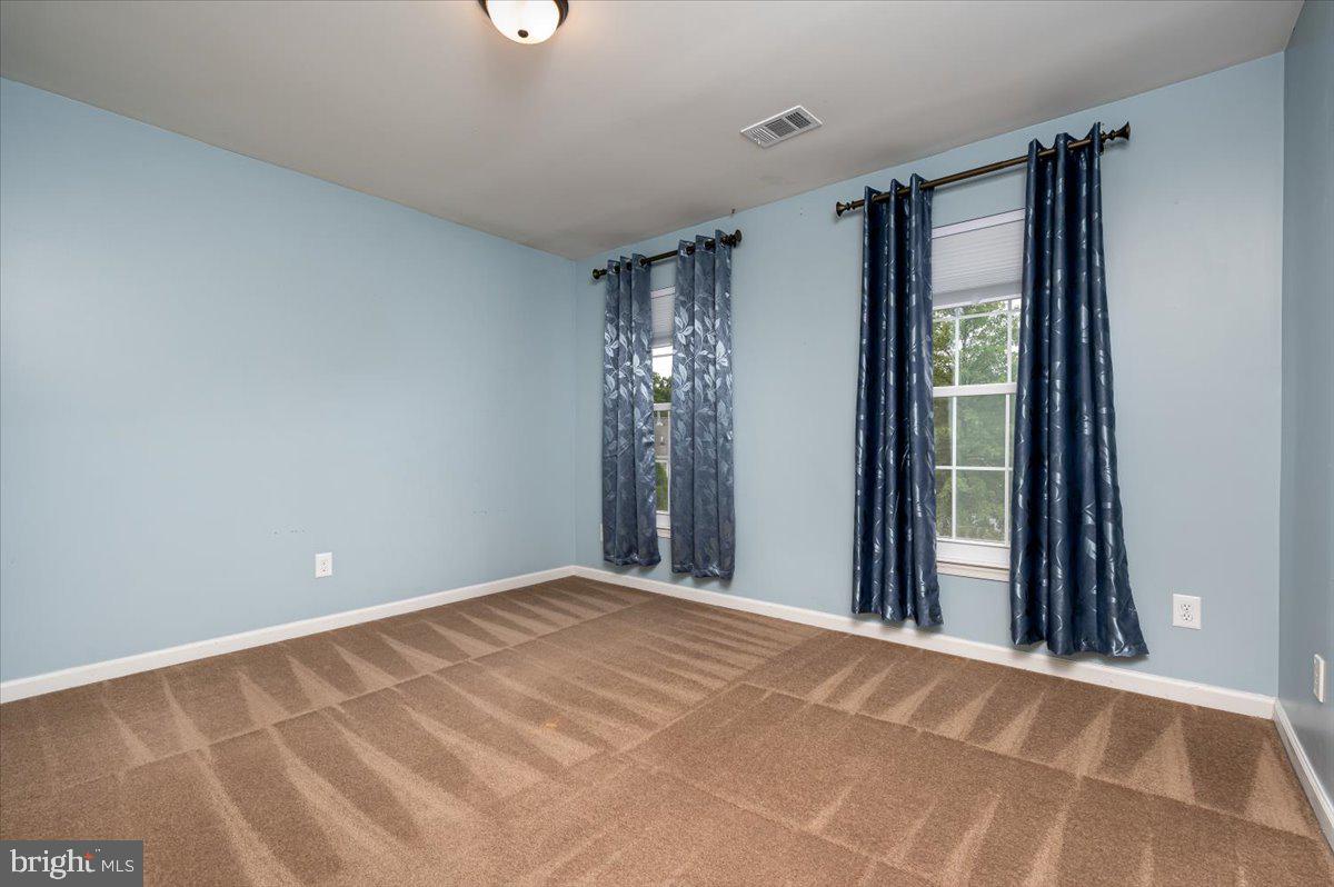 SHAMROCK MANOR - Residential