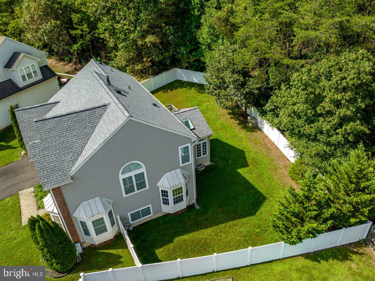 SHAMROCK MANOR - Residential