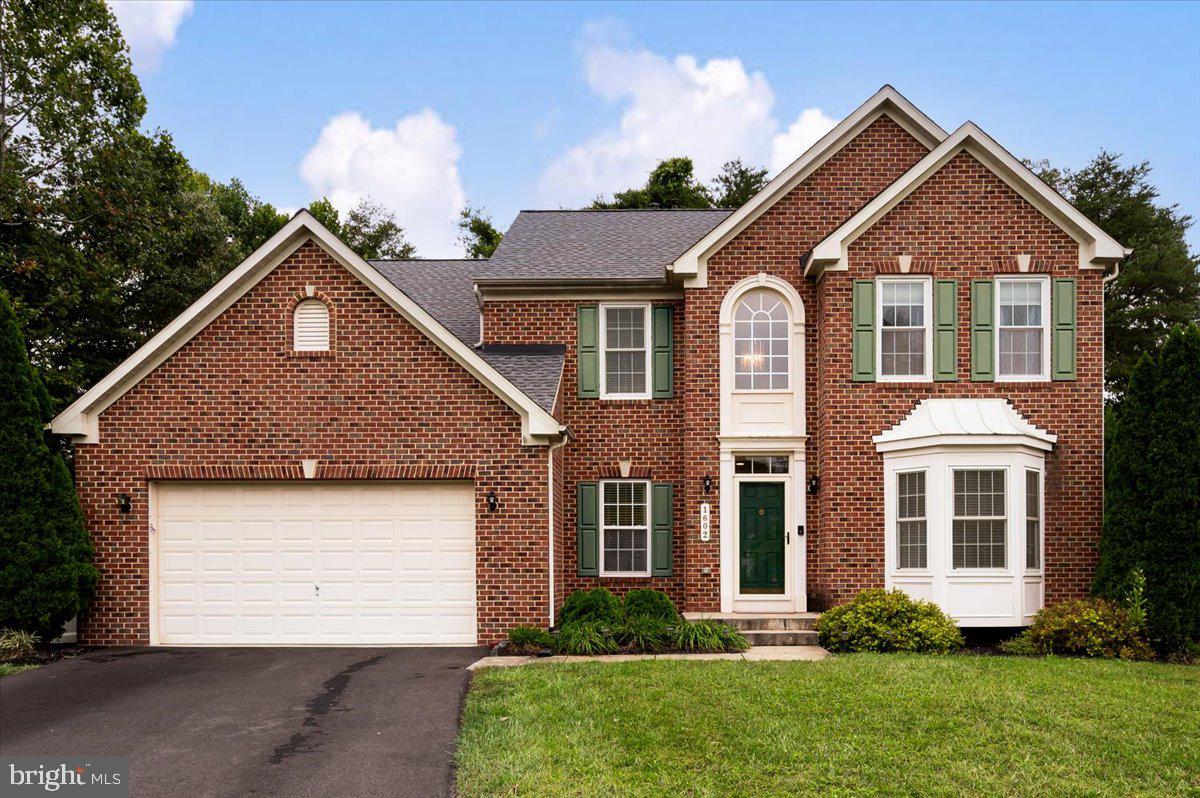 SHAMROCK MANOR - Residential