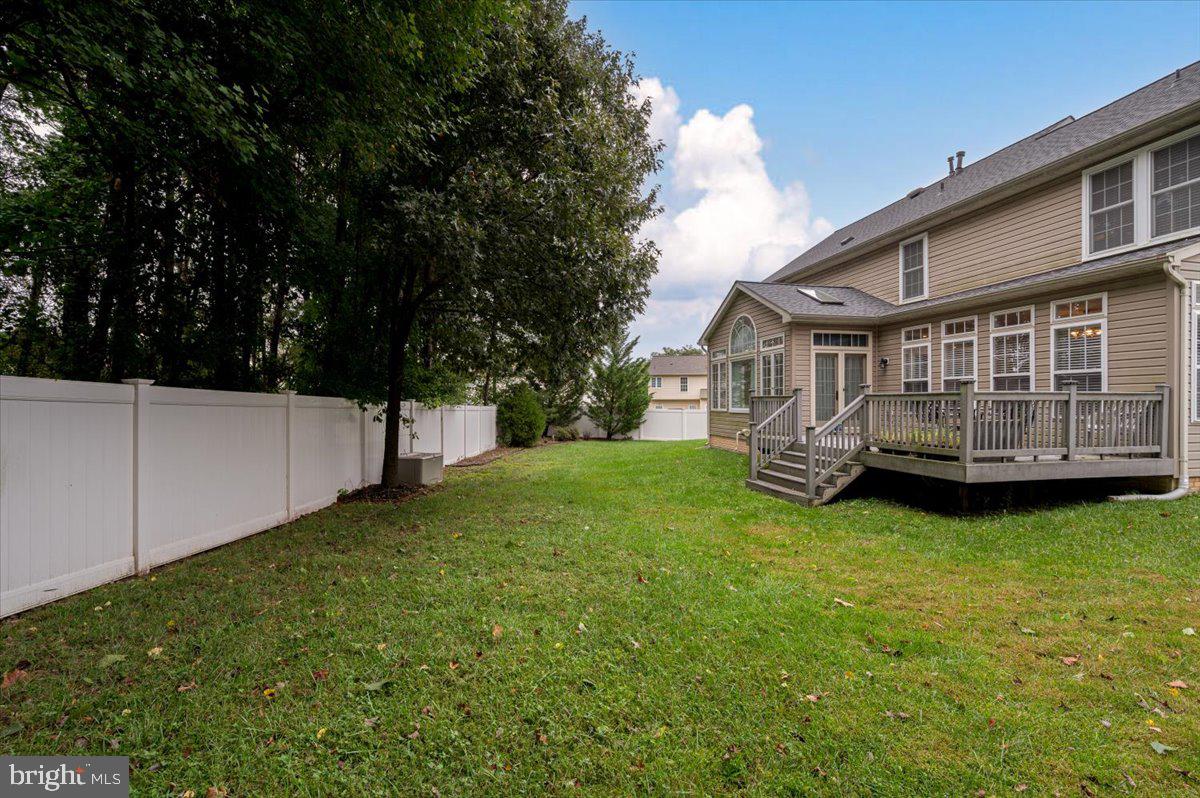 SHAMROCK MANOR - Residential