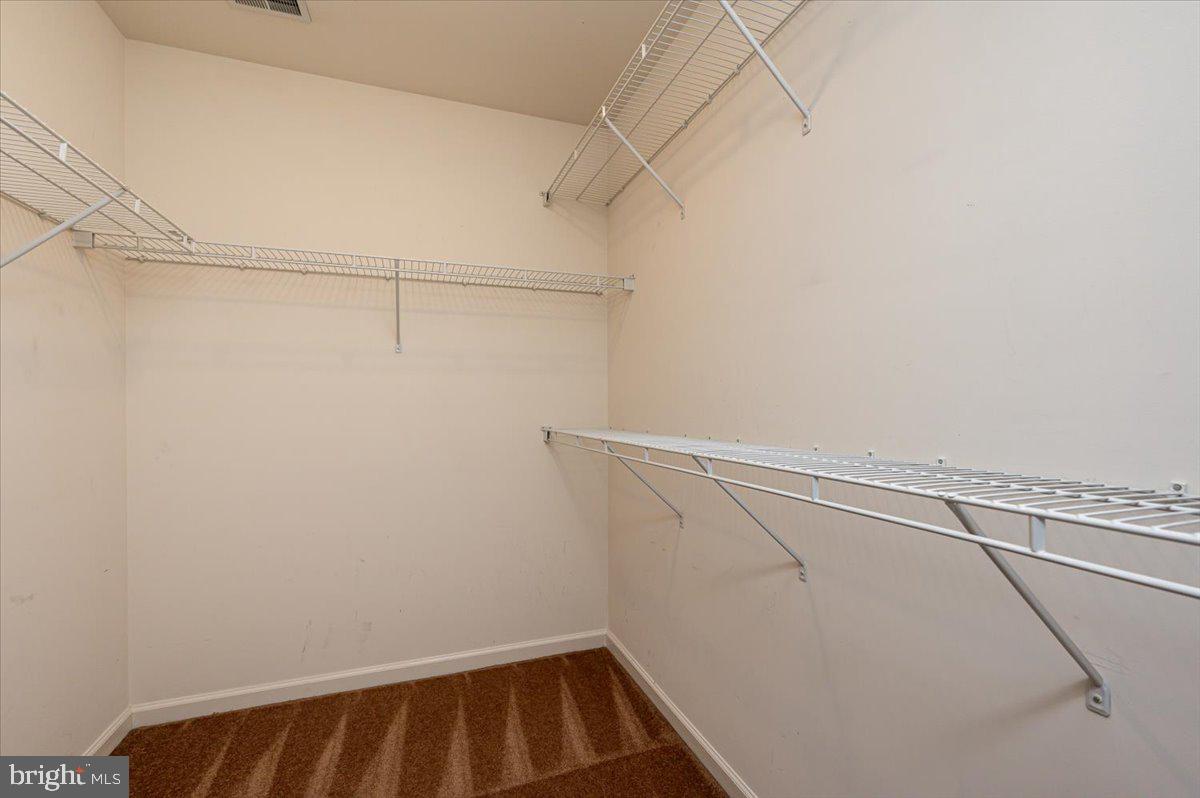 SHAMROCK MANOR - Residential