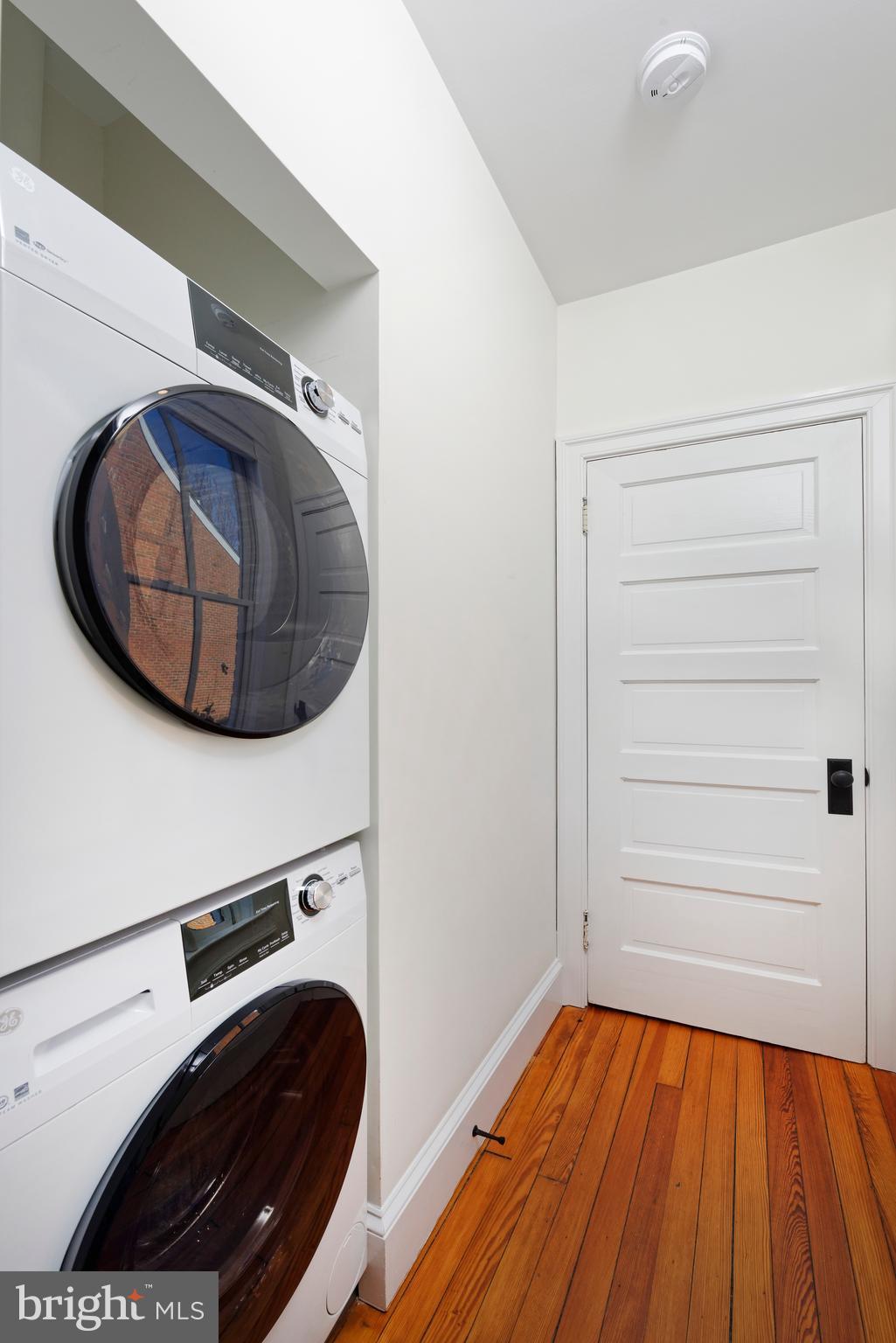 OLD TOWN ALEXANDRIA - Residential