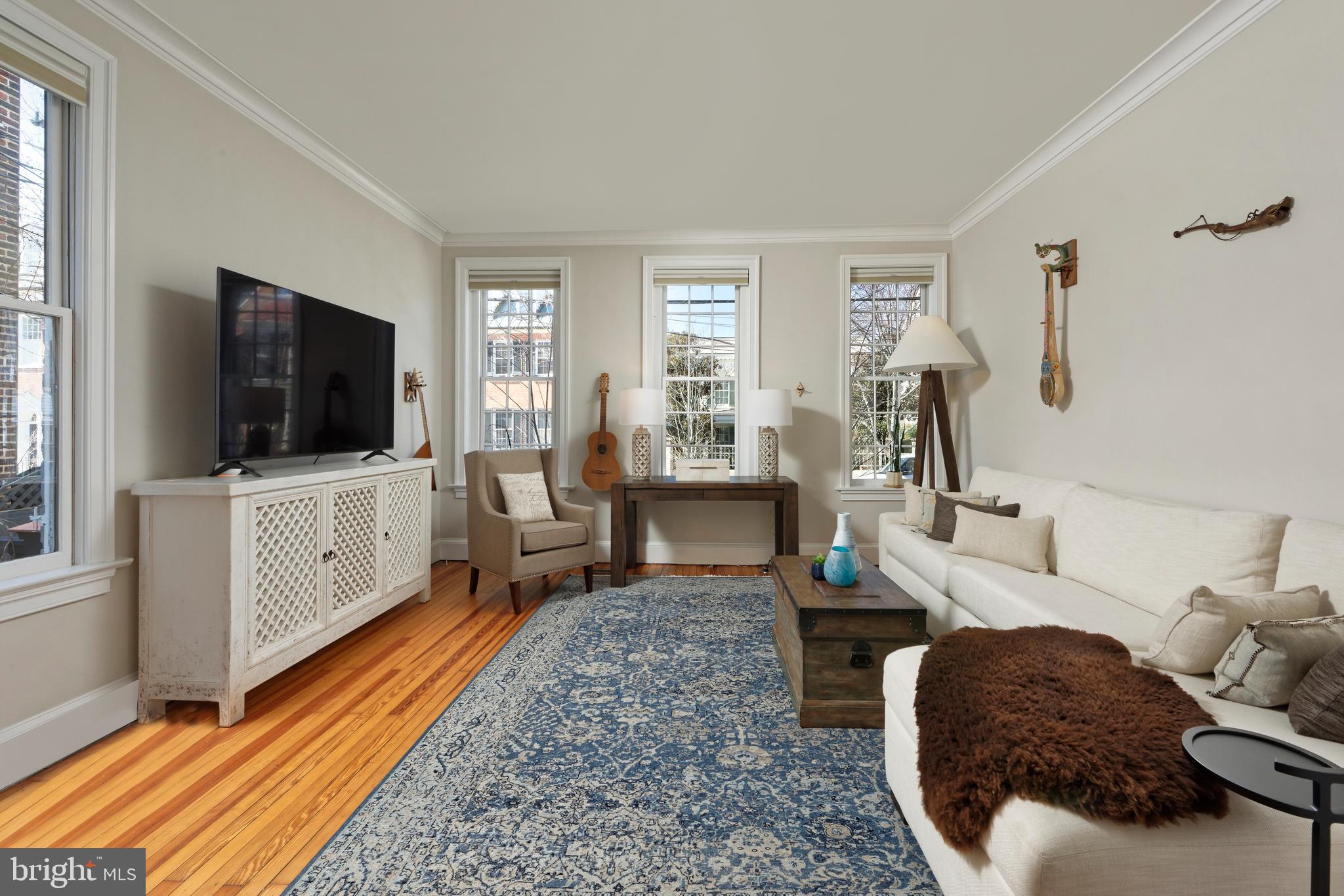 OLD TOWN ALEXANDRIA - Residential