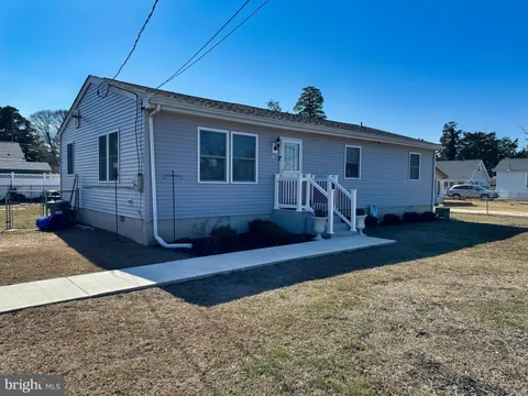 136 E Delaware Pkwy, Villas, NJ 08251 - MLS#: NJCM2004792