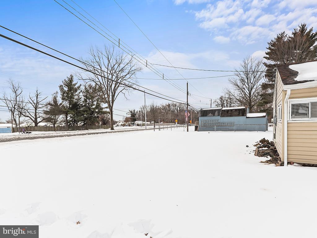 OAKTREE HOLLOW - Residential