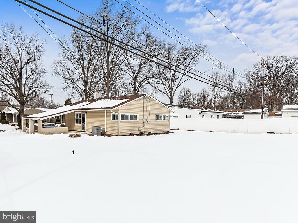 OAKTREE HOLLOW - Residential