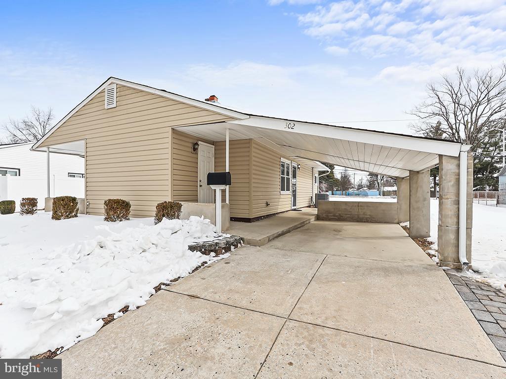 OAKTREE HOLLOW - Residential