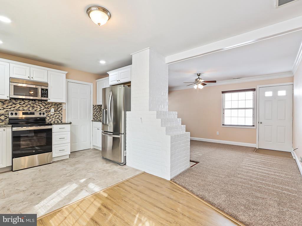 OAKTREE HOLLOW - Residential