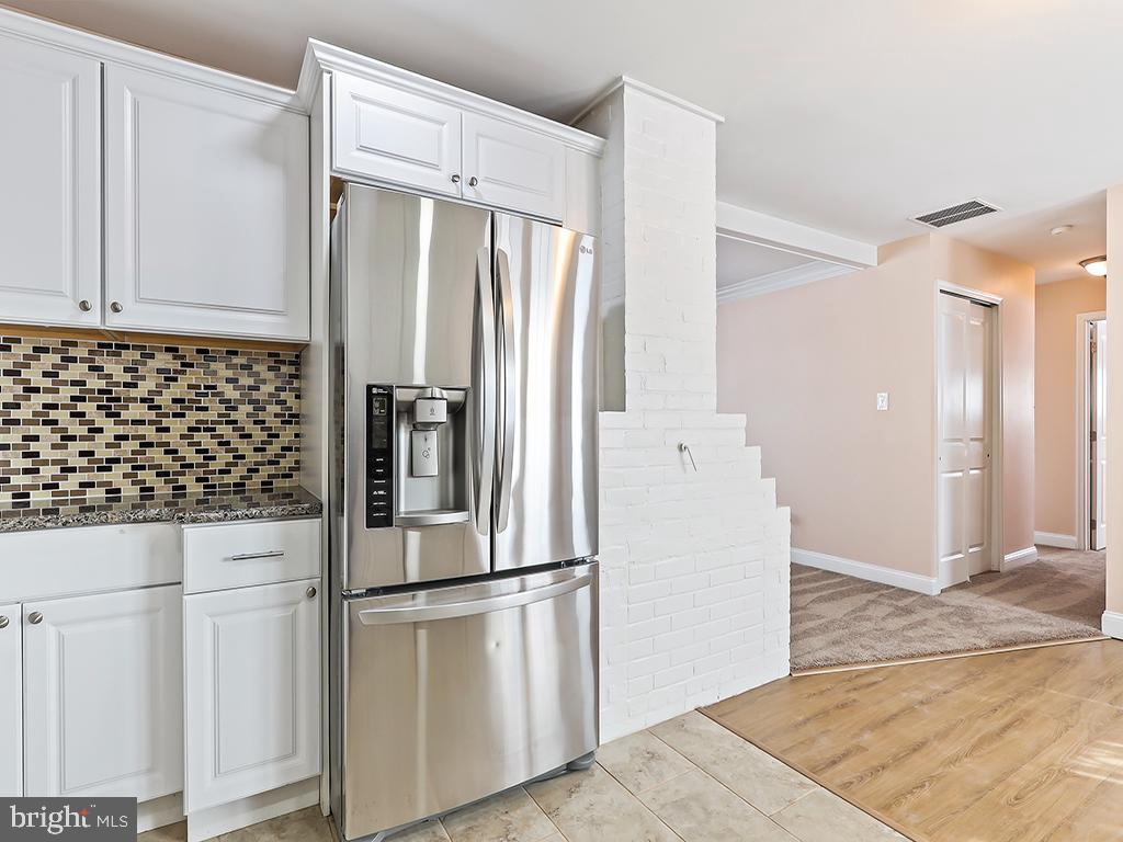 OAKTREE HOLLOW - Residential