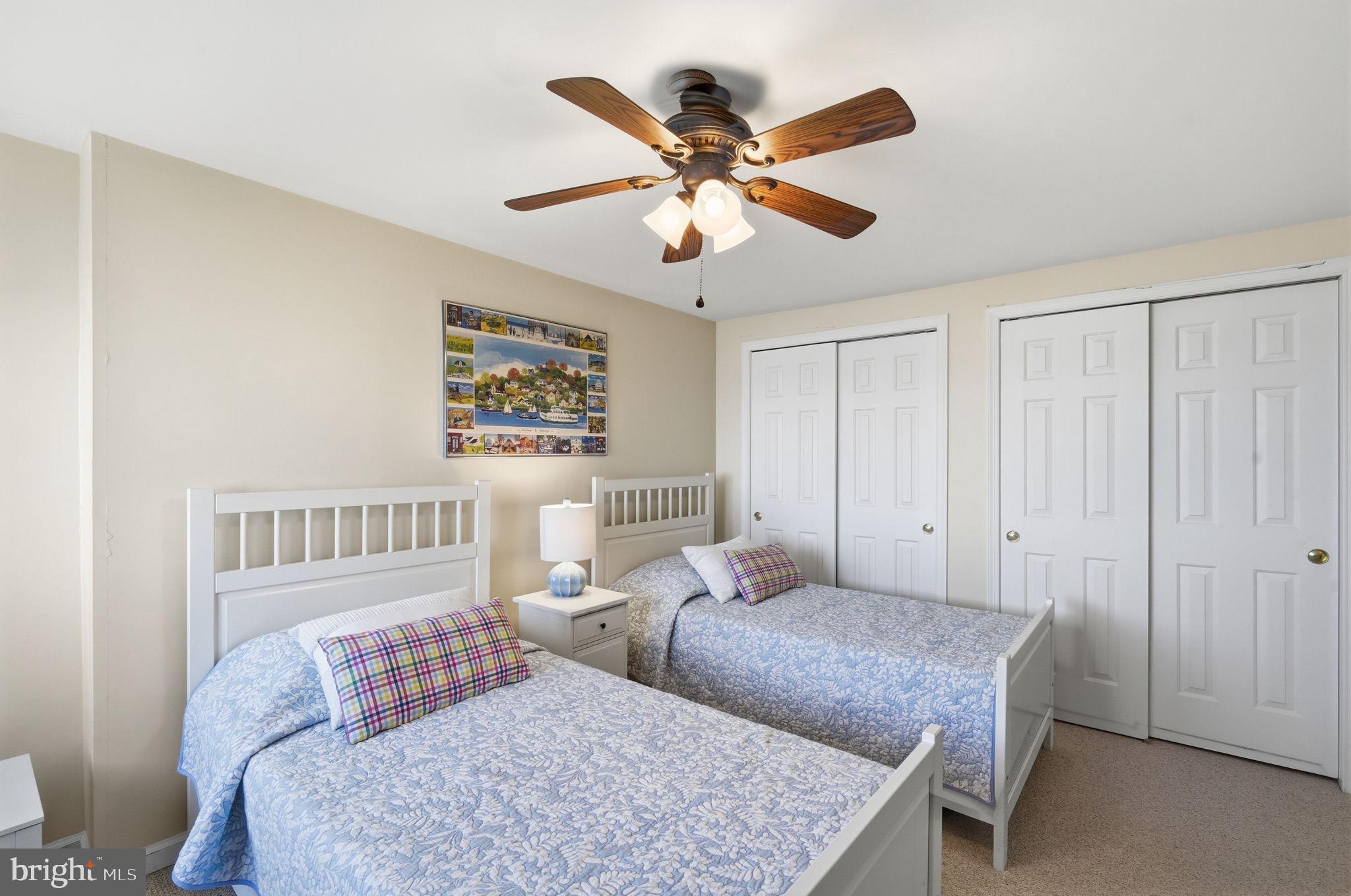 TILGHMAN'S LANDING - Residential