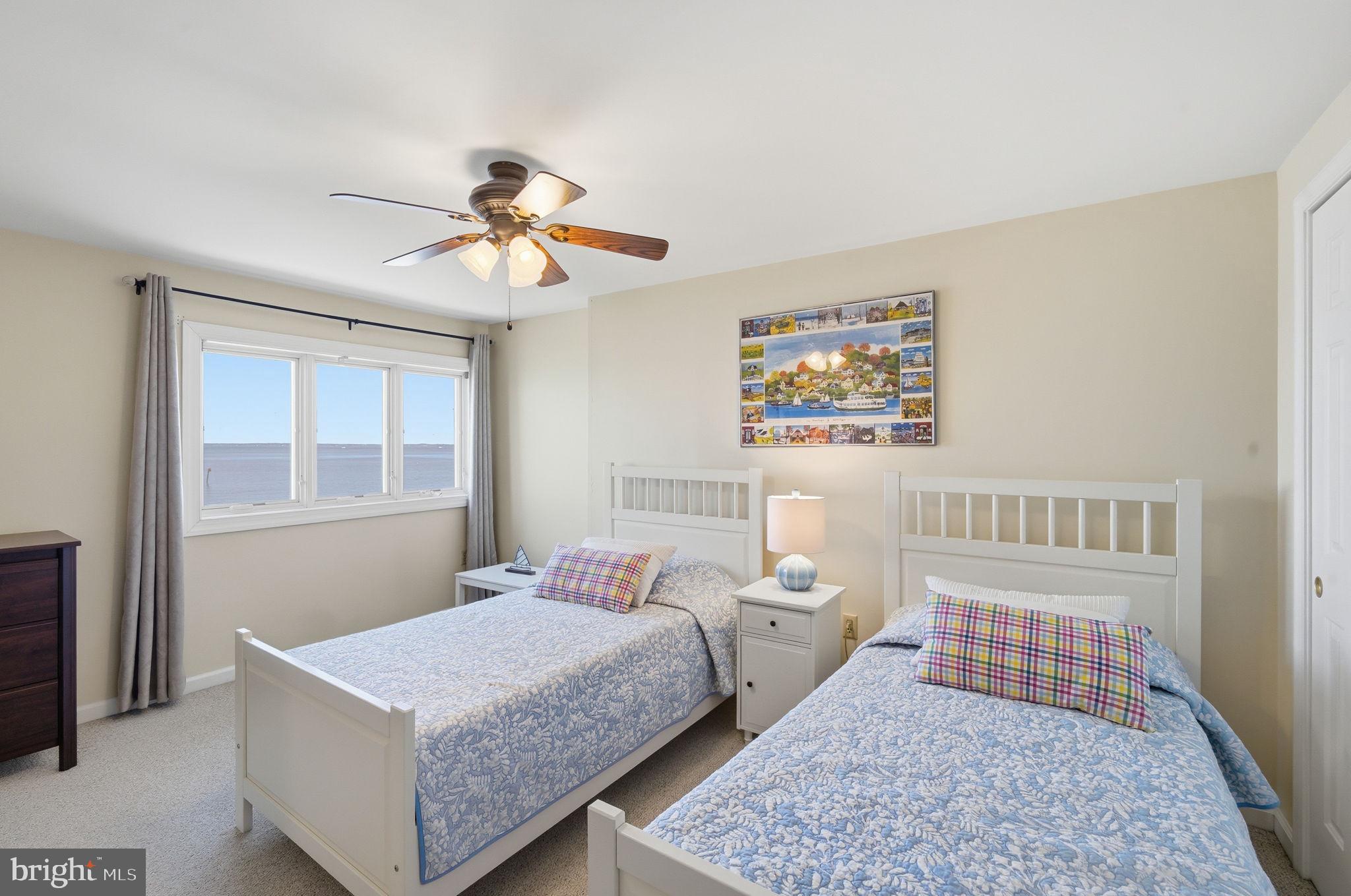 TILGHMAN'S LANDING - Residential