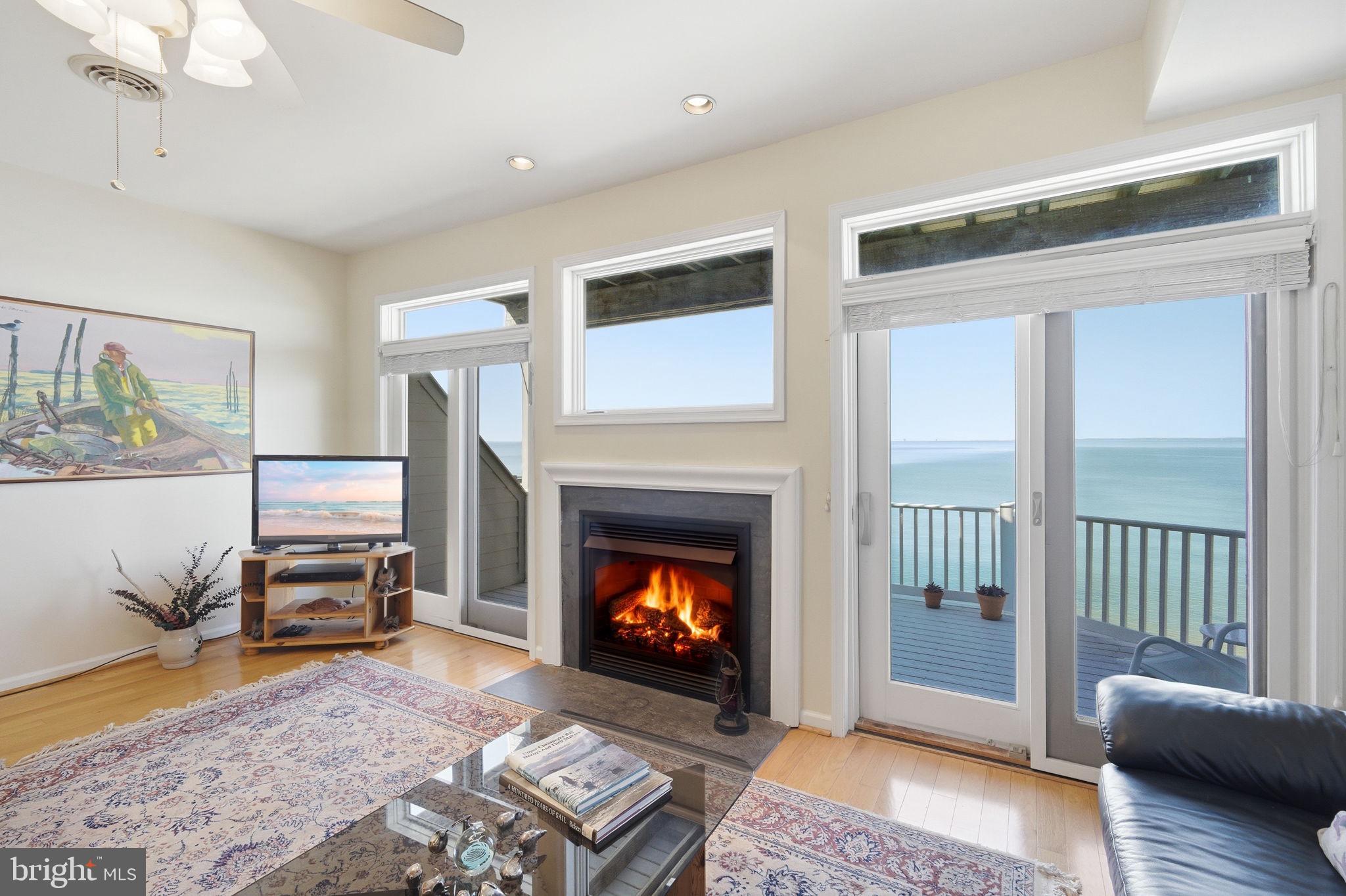TILGHMAN'S LANDING - Residential