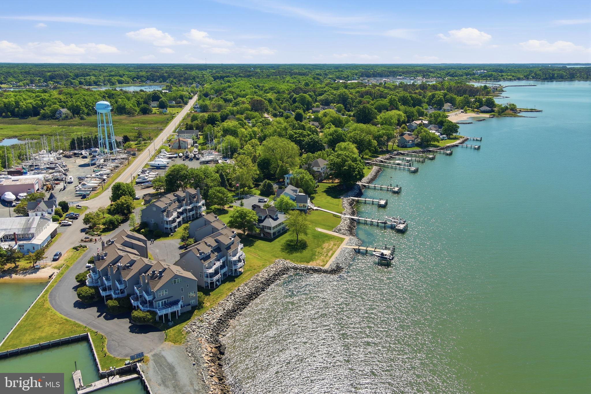TILGHMAN'S LANDING - Residential