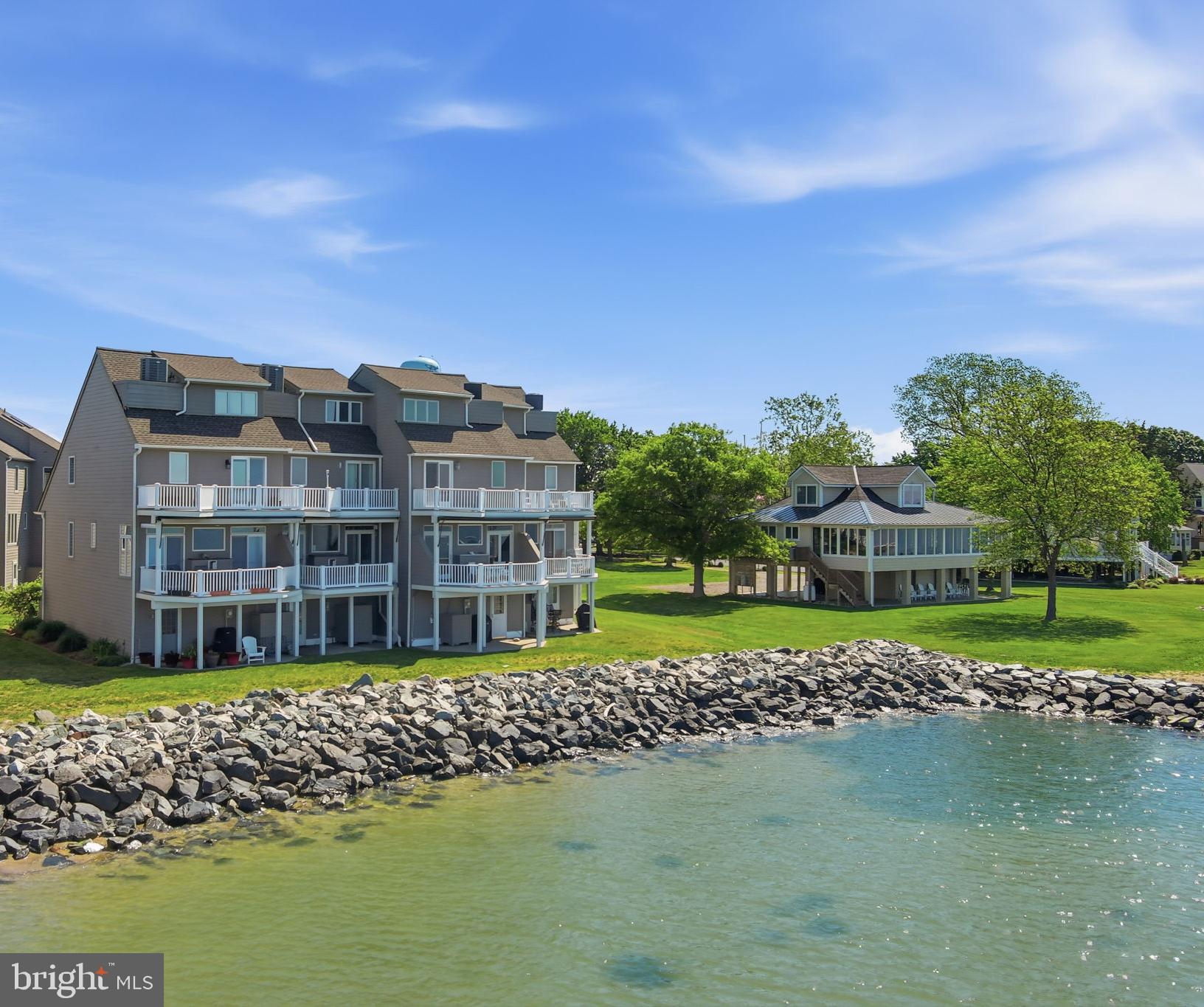 TILGHMAN'S LANDING - Residential