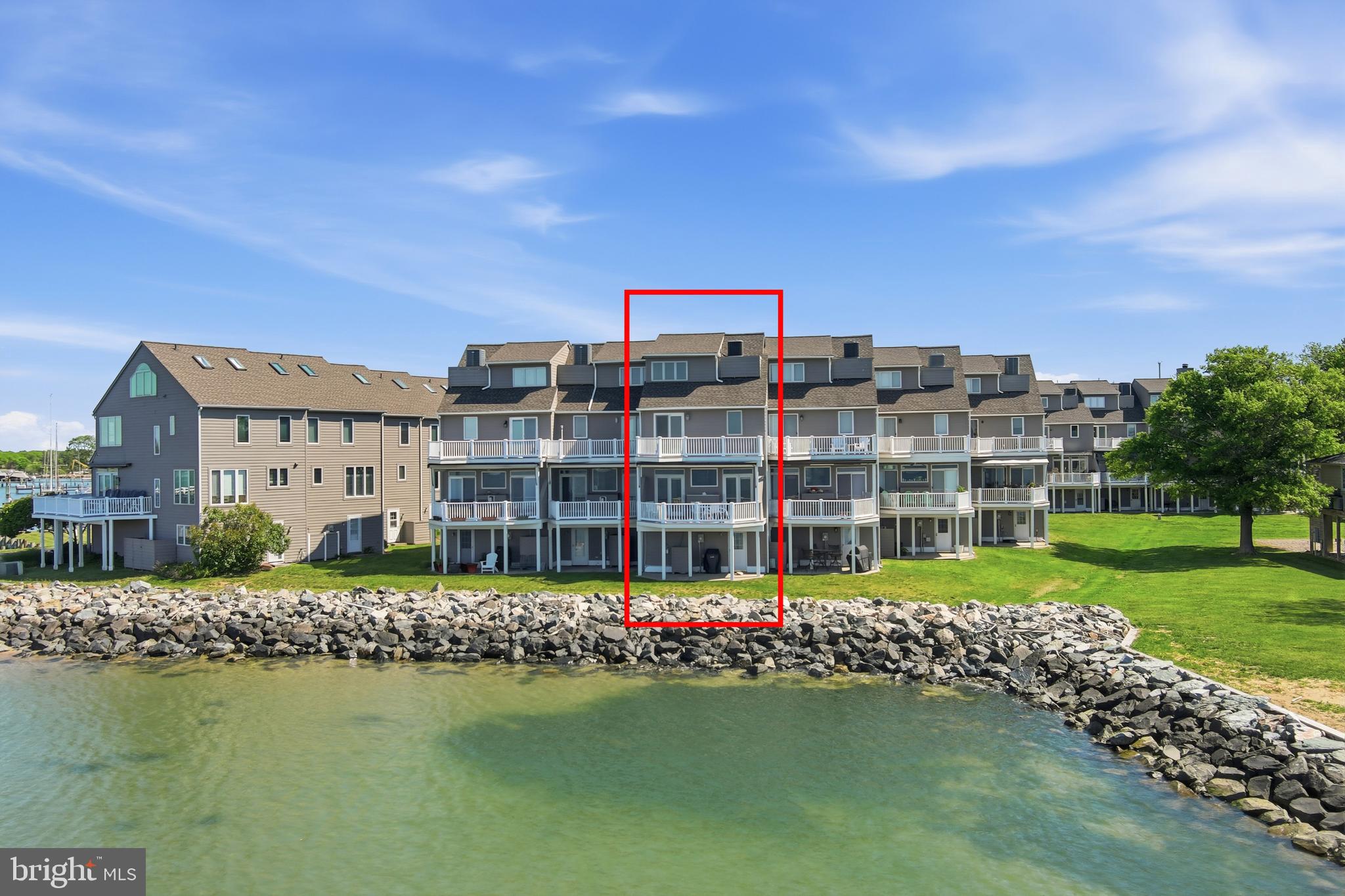 TILGHMAN'S LANDING - Residential