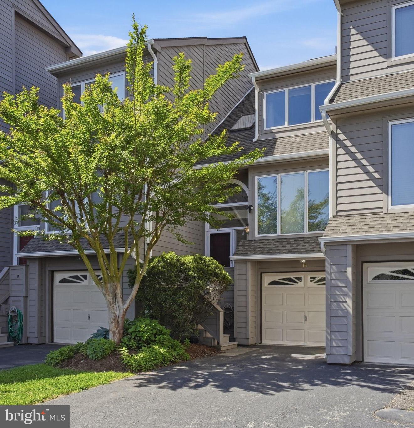 TILGHMAN'S LANDING - Residential