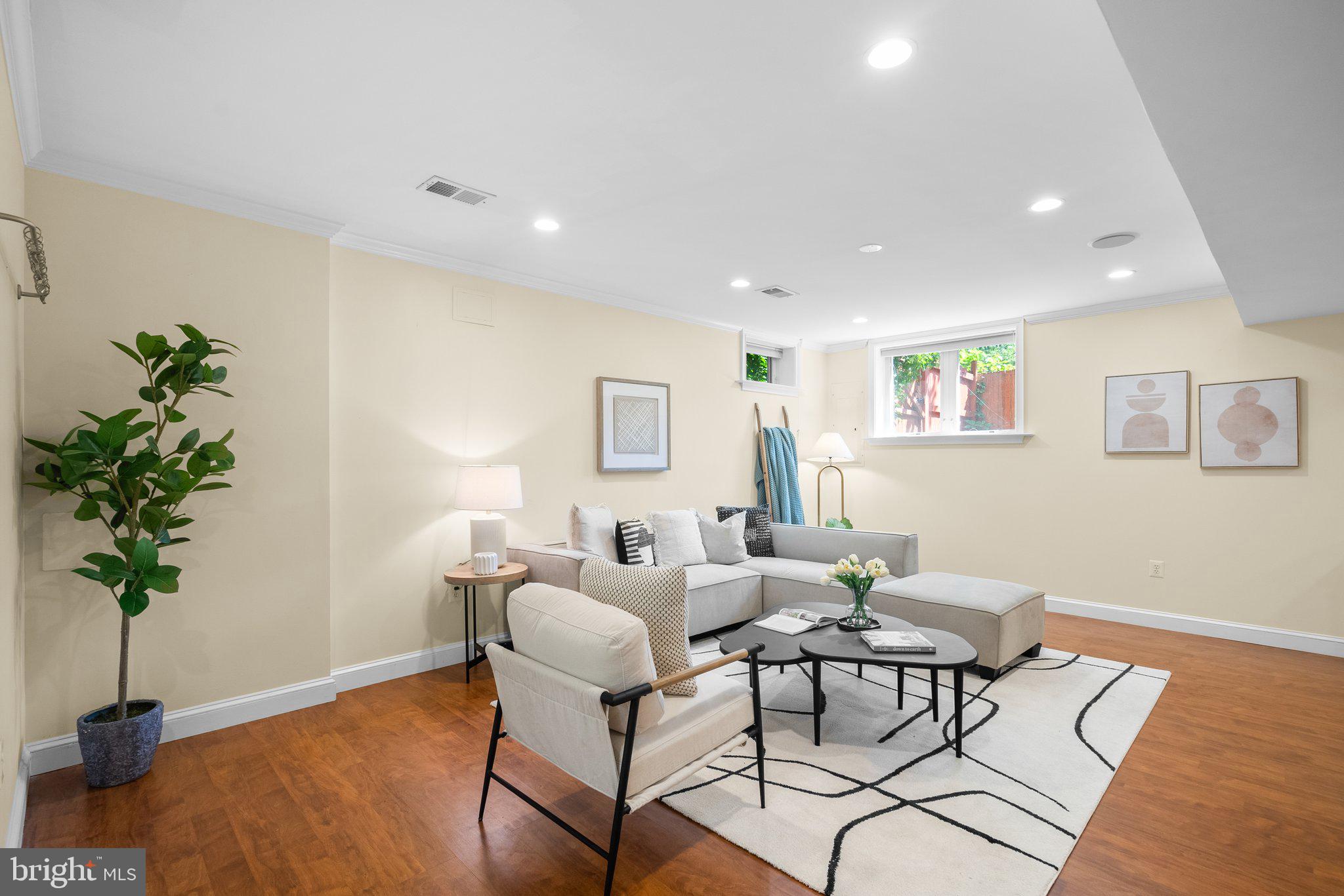 WOODMOOR - Residential