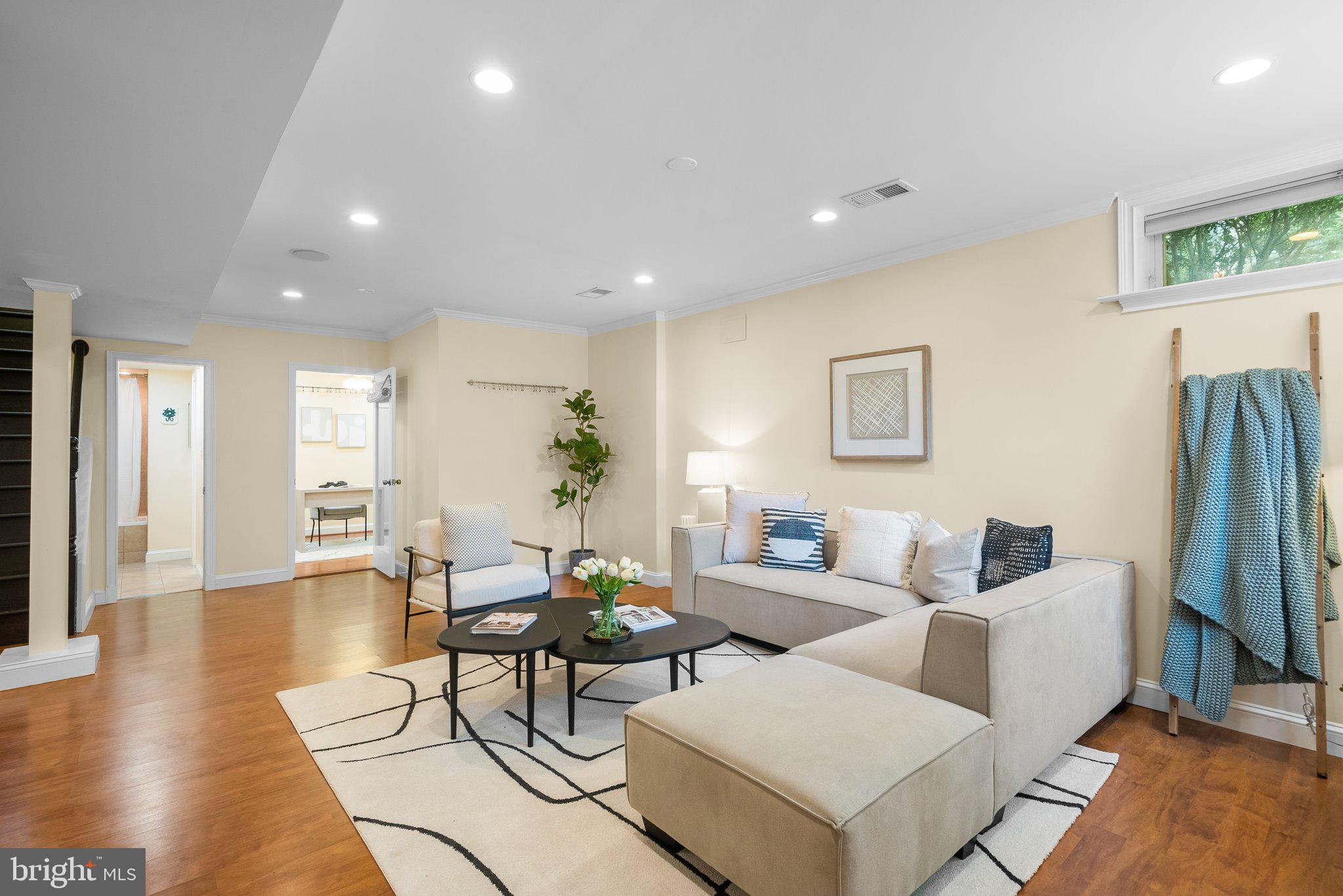 WOODMOOR - Residential