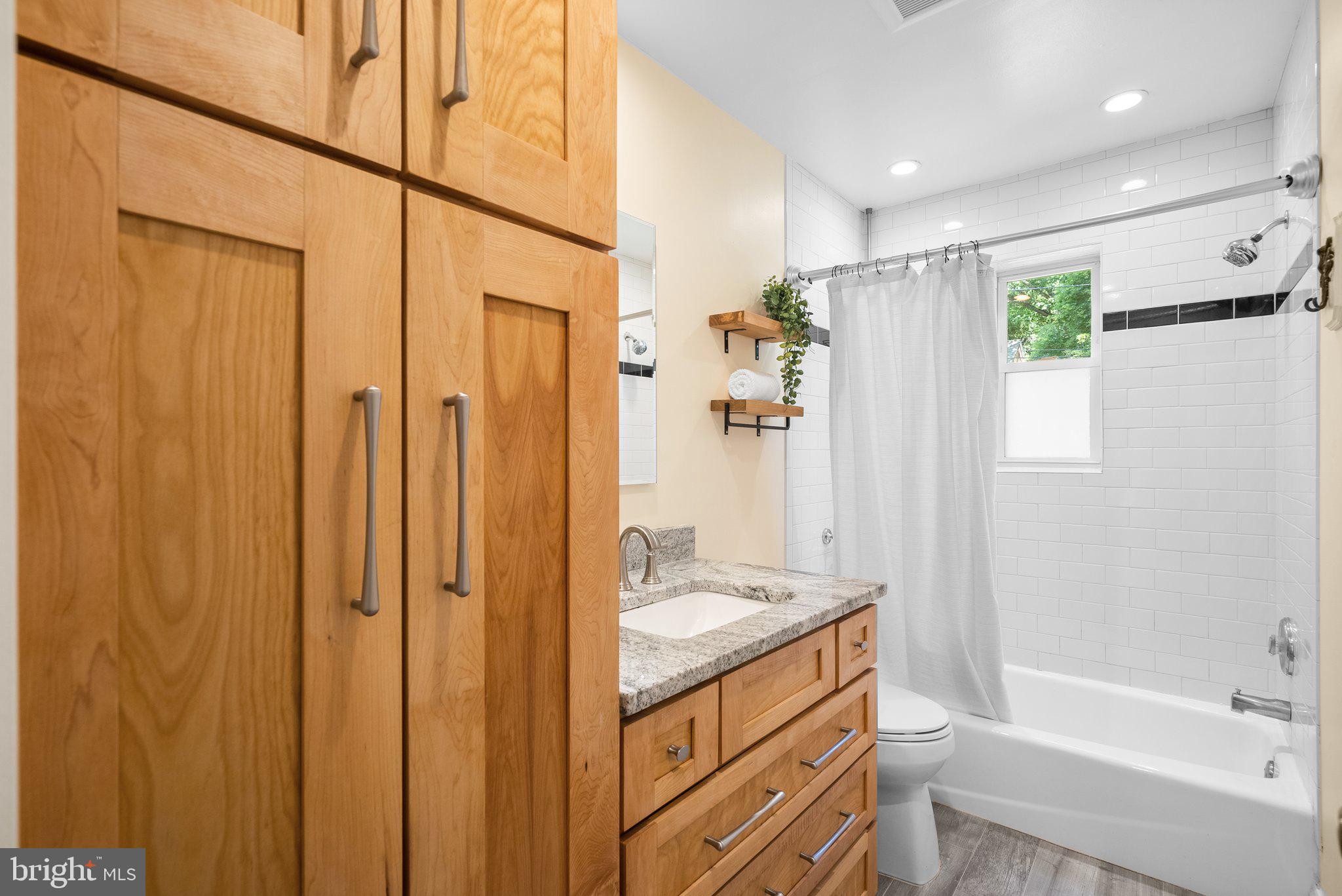 WOODMOOR - Residential