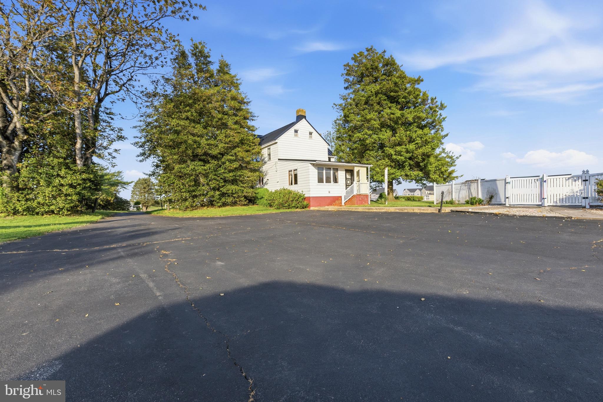 ESTATES AT ST ANNE - Residential