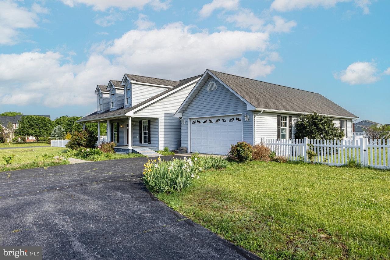 1066 HONEYVILLE ROAD