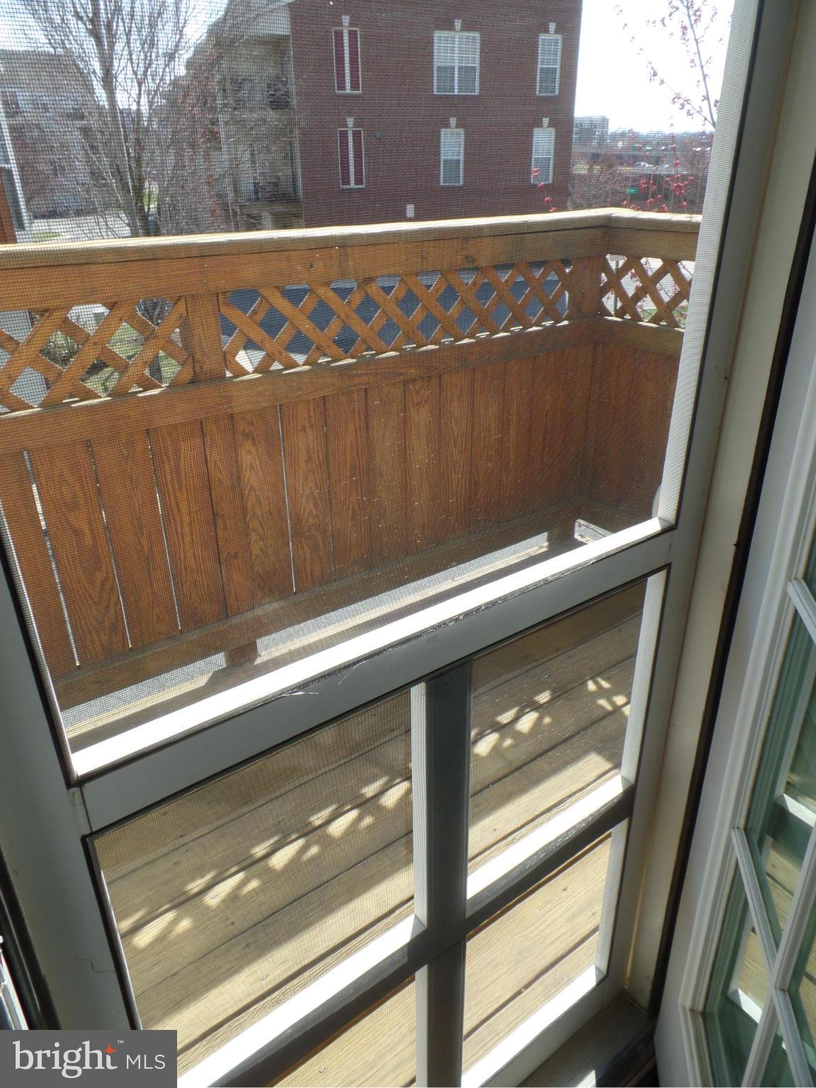 OLD TOWN GREENS - Residential Lease